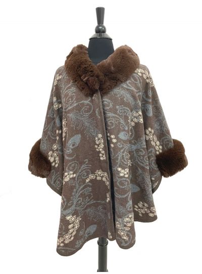 Women Floral Pattern Acrylic Poncho Cape